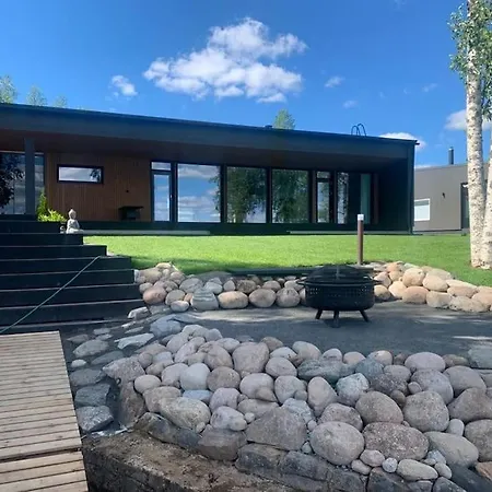 Villa By The River With Sauna And Jacuzzi *