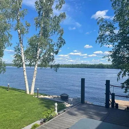 By The River With Sauna And Jacuzzi Villa Rovaniemi