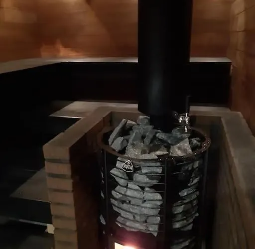 Villa By The River With Sauna And Jacuzzi *